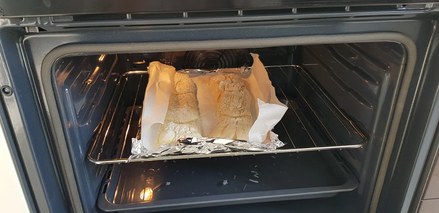 Baguette en cours de cuisson